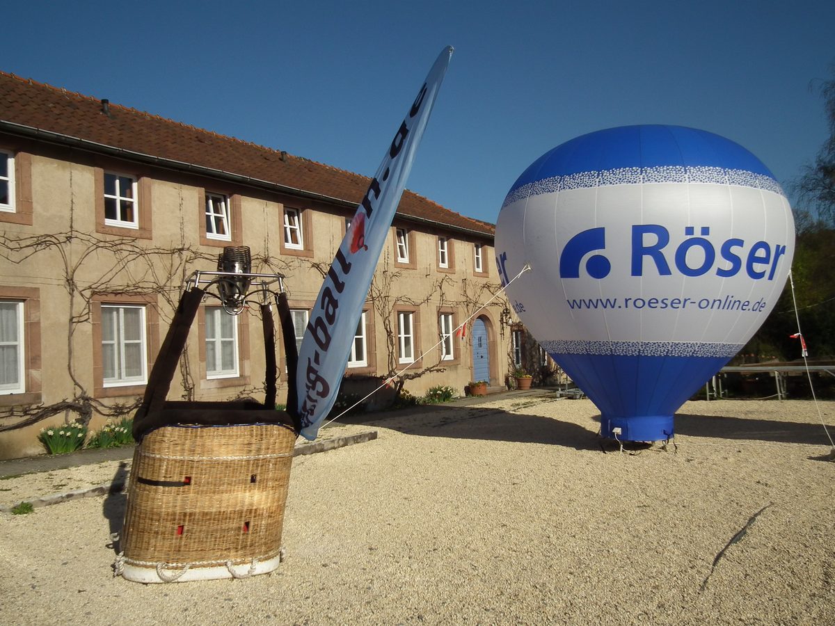 Röser branded advertising hot air balloon