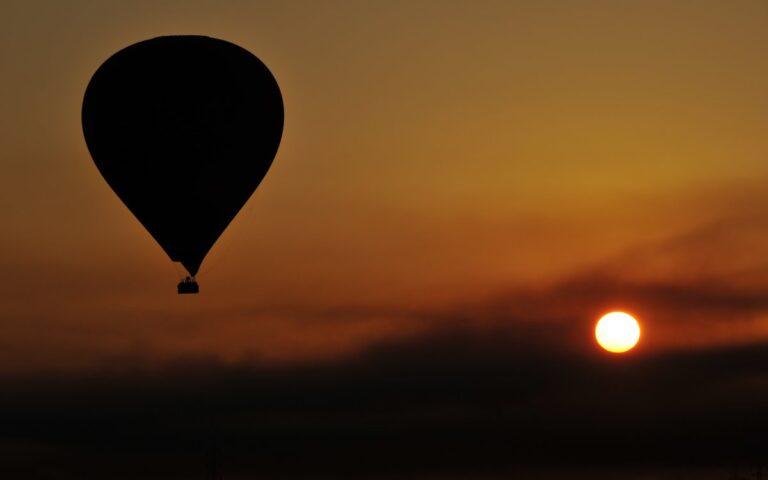 Why Balloon Rides Launch at Sunrise