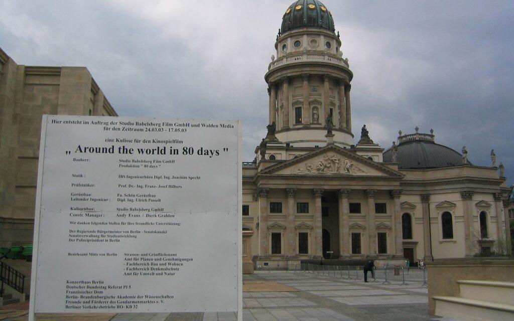 Around the World in 80 Days and the Balloon Myth
