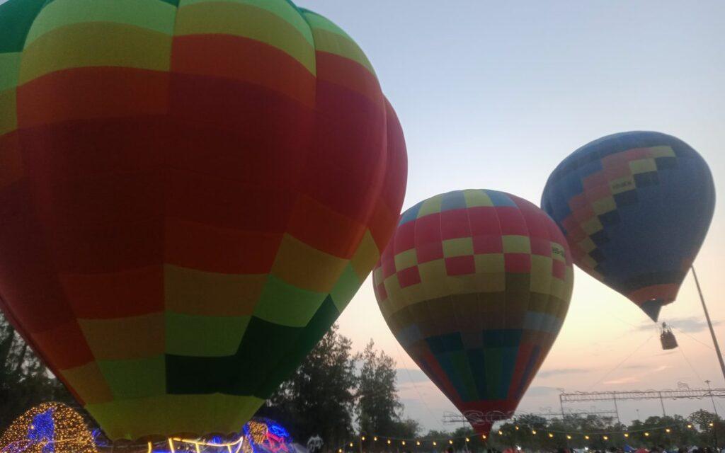 How High Can a Hot Air Balloon Fly?